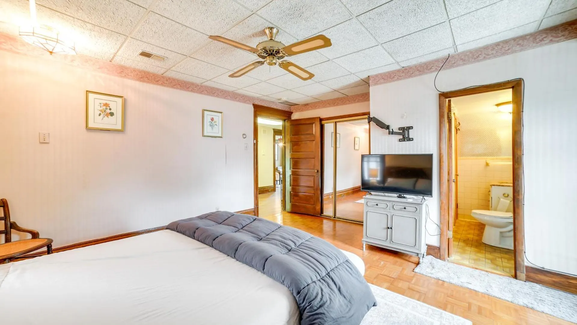 Spacious Pittsburgh Rental Walk To Frick Park! 別荘